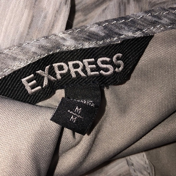 Express size medium snakeskin print tiered top - Picture 5 of 5